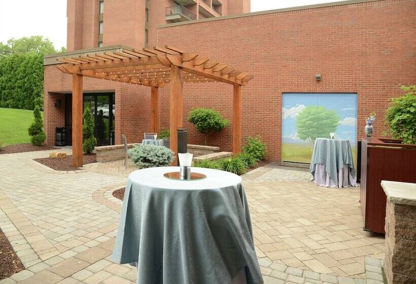 Doubletree By Hilton Hotel Syracuse