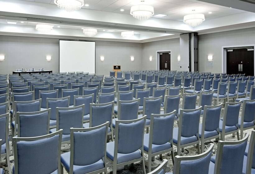 Doubletree By Hilton Hotel Syracuse