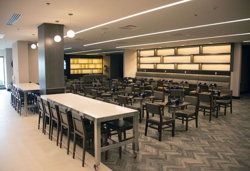 Doubletree By Hilton Hotel Syracuse