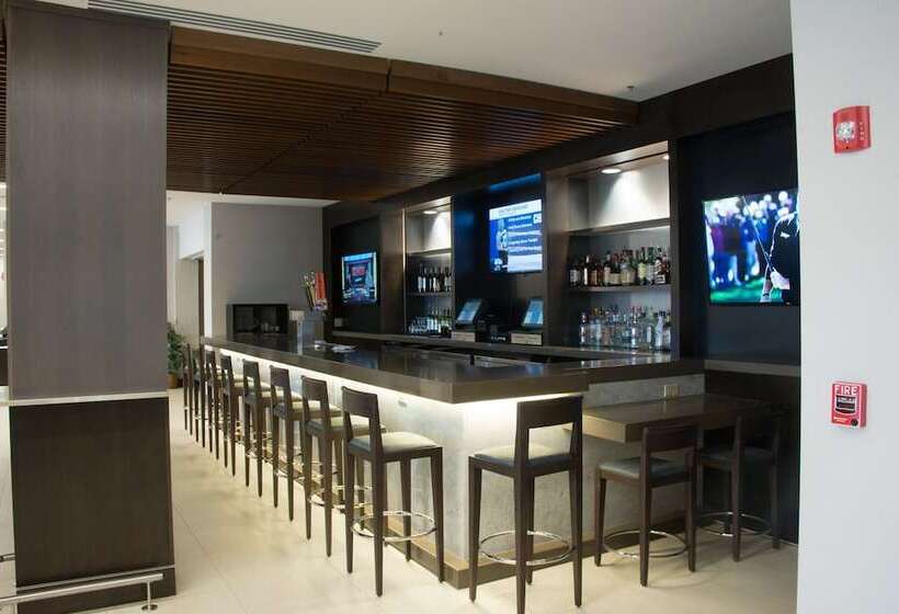 Doubletree By Hilton Hotel Syracuse