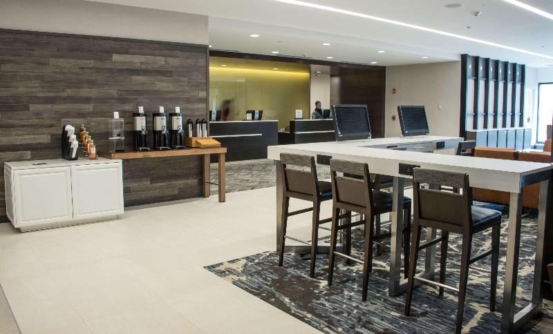 Doubletree By Hilton Hotel Syracuse