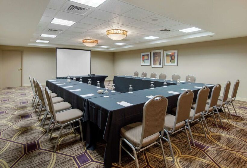 فندق Doubletree By Hilton Downtown Wilmington   Legal District