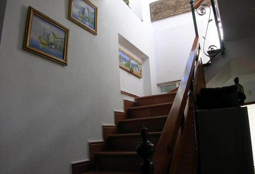 ホテル El Campanario