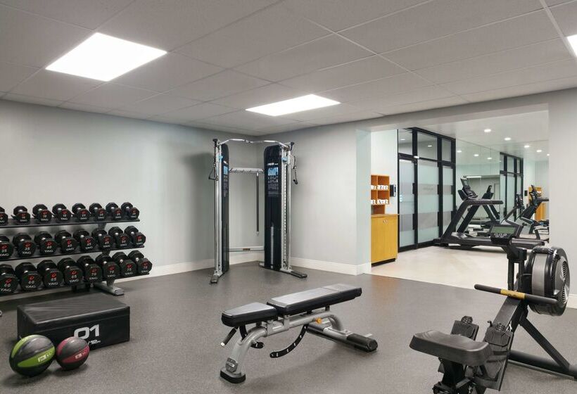 فندق Embassy Suites By Hilton Philadelphia Valley Forge