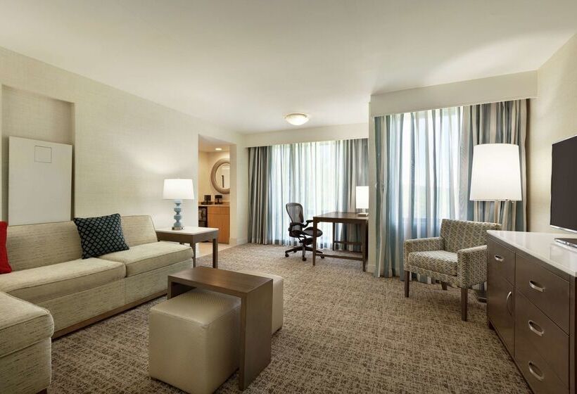فندق Embassy Suites By Hilton Philadelphia Valley Forge