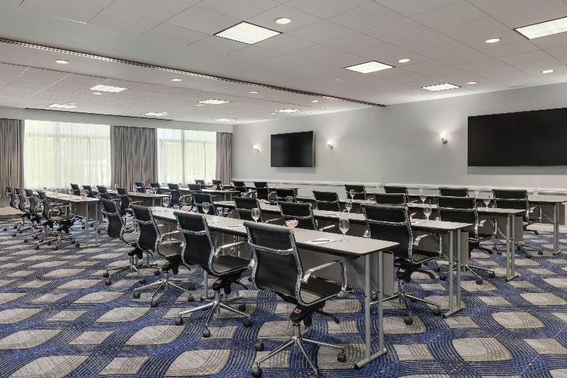 בית מלון כפרי Embassy Suites By Hilton Philadelphia Valley Forge
