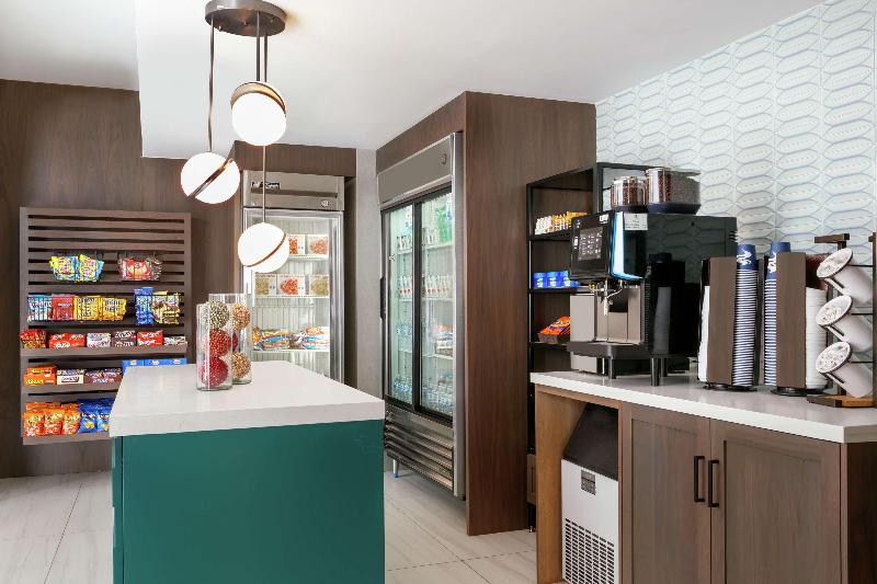 فندق Embassy Suites By Hilton Philadelphia Valley Forge