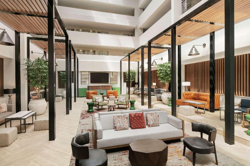 فندق Embassy Suites By Hilton Philadelphia Valley Forge