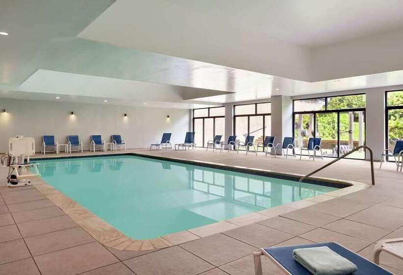 فندق Embassy Suites By Hilton Philadelphia Valley Forge