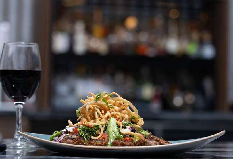 فندق Embassy Suites By Hilton Philadelphia Valley Forge