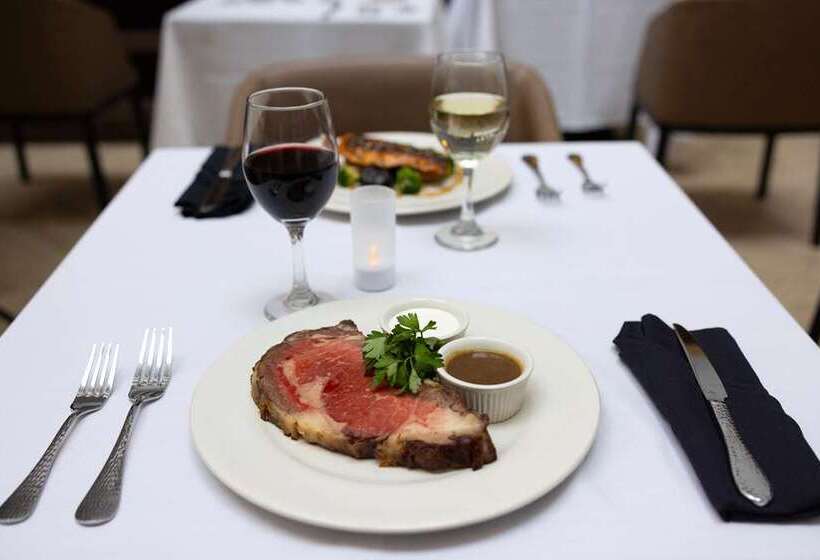 فندق Embassy Suites By Hilton Philadelphia Valley Forge