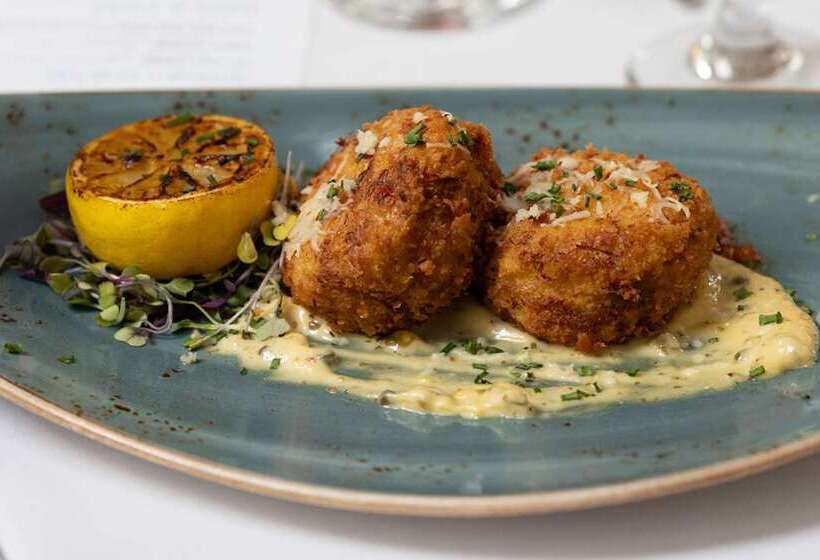 فندق Embassy Suites By Hilton Philadelphia Valley Forge