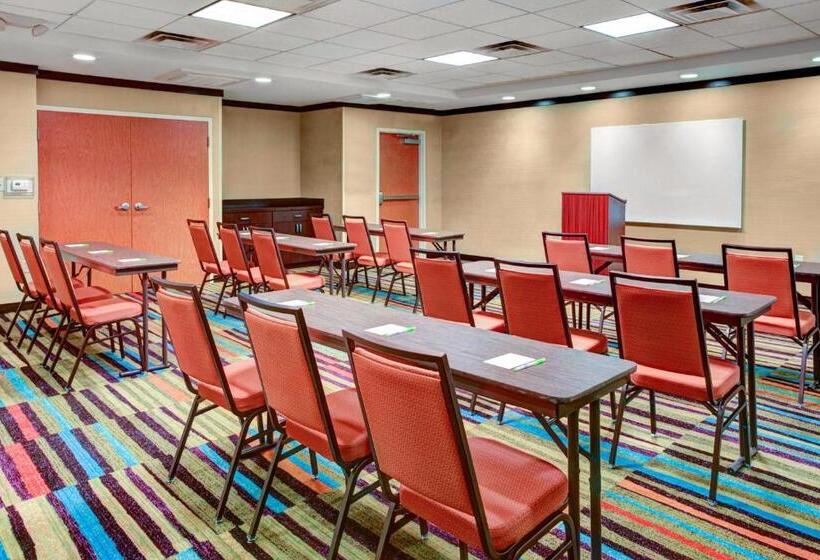 هتل Fairfield Inn & Suites By Marriott Anniston Oxford