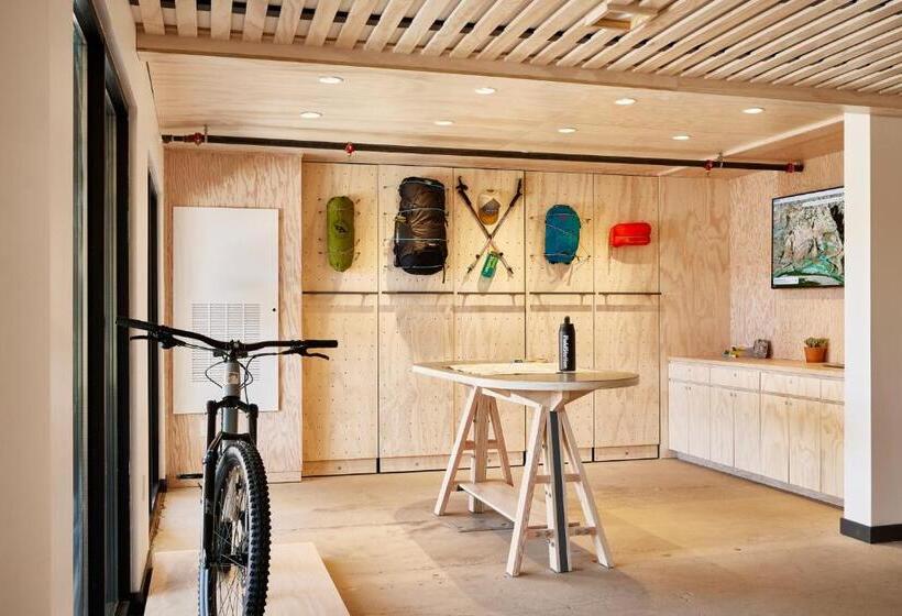 Hotel Field Station Joshua Tree