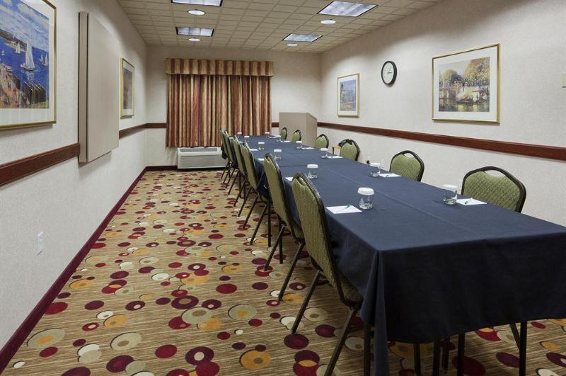 هتل Four Points By Sheraton Appleton