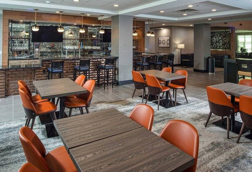 호텔 Four Points By Sheraton Appleton