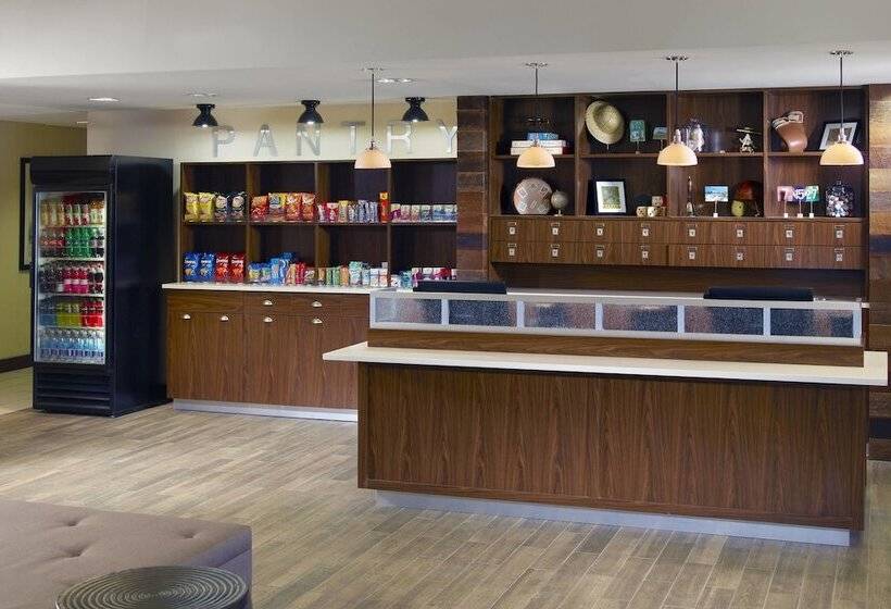 هتل Four Points By Sheraton Nashville Airport