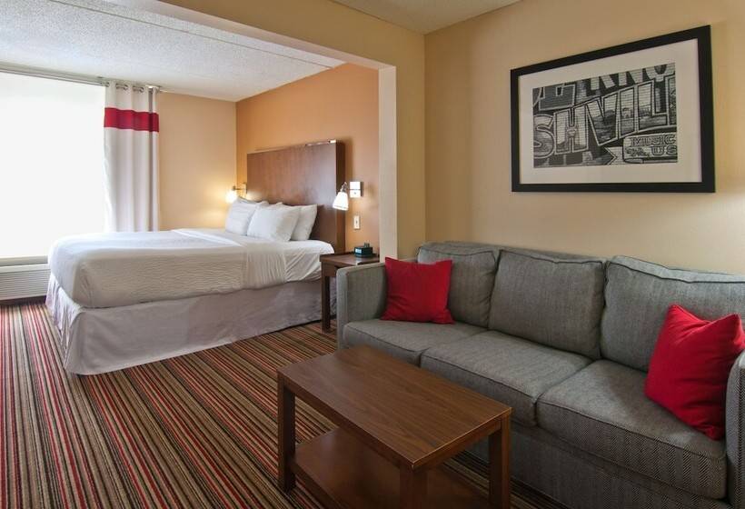 هتل Four Points By Sheraton Nashville Airport