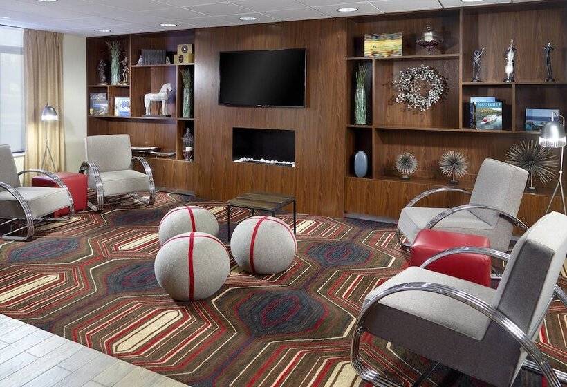 هتل Four Points By Sheraton Nashville Airport