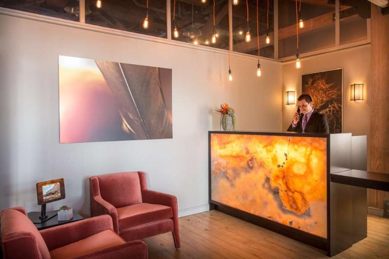 Отель Harbor House At Pier 21