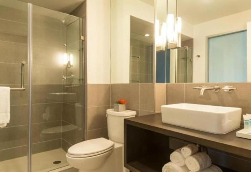 Отель Harbor House At Pier 21