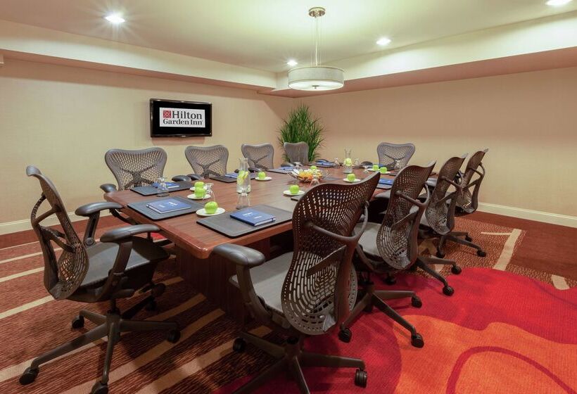 בית מלון כפרי Hilton Garden Inn Pittsburgh University Place