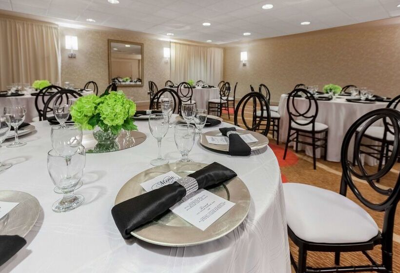 בית מלון כפרי Hilton Garden Inn Pittsburgh University Place