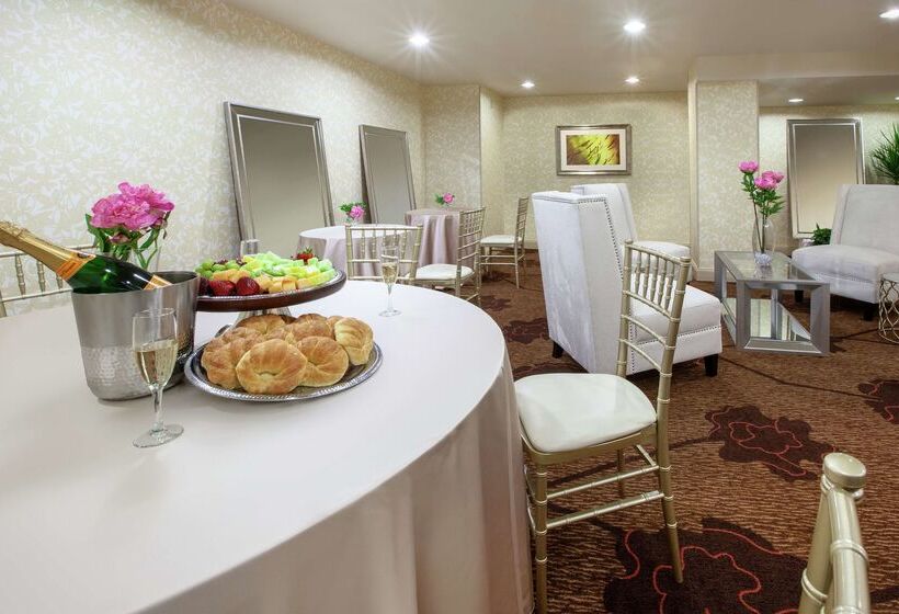 בית מלון כפרי Hilton Garden Inn Pittsburgh University Place