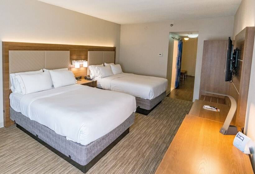 Holiday Inn Express Hotel & Suites Nashville Brentwood 65s