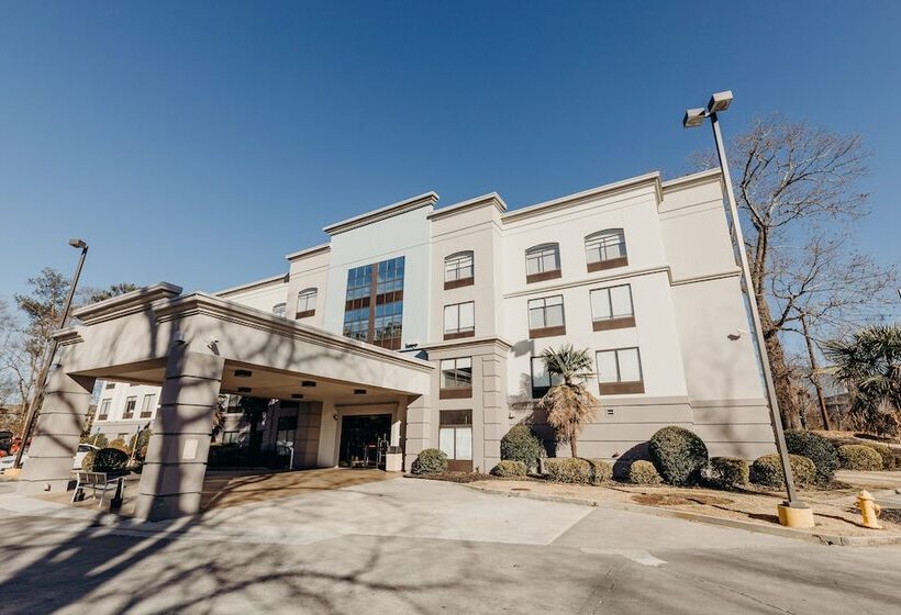 호텔 Holiday Inn Express Atlanta Northeast I 85 Clairmont Road, An Ihg