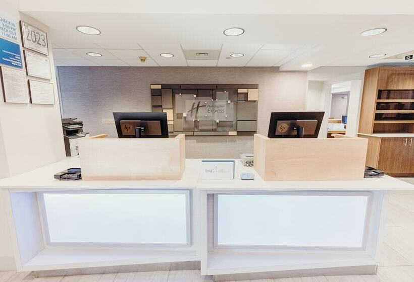 호텔 Holiday Inn Express Atlanta Northeast I 85 Clairmont Road, An Ihg