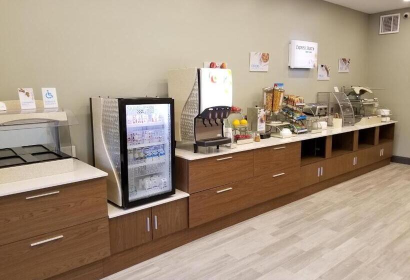 Отель Holiday Inn Express Columbia Ne Fort Jackson