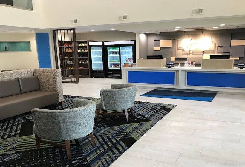 ホテル Holiday Inn Express & Suites Arlington North – Stadium Area, An Ihg