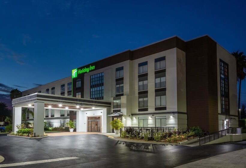 בית מלון כפרי Holiday Inn   Tampa North, An Ihg