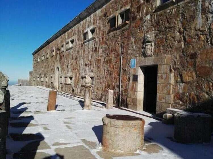 호텔 Hospedería Del Santuario De La Peña De Francia