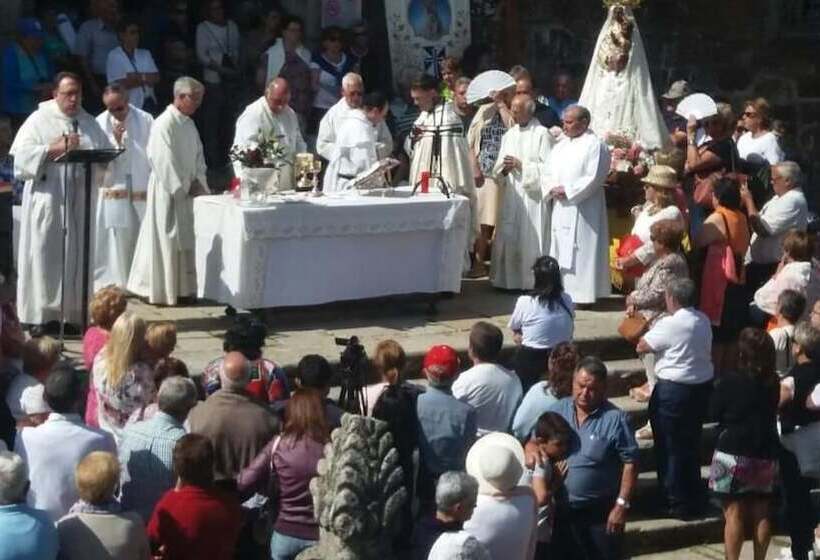 호텔 Hospedería Del Santuario De La Peña De Francia
