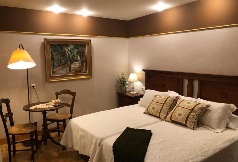 ホテル Hostal Arostegui