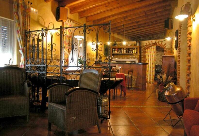 ホテル Hostal Arostegui