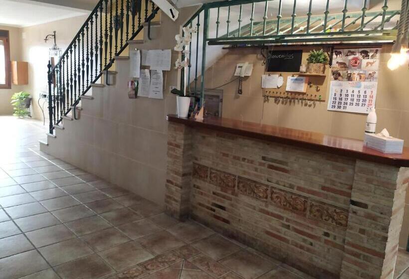 בית מלון כפרי Hostal Los Escudos