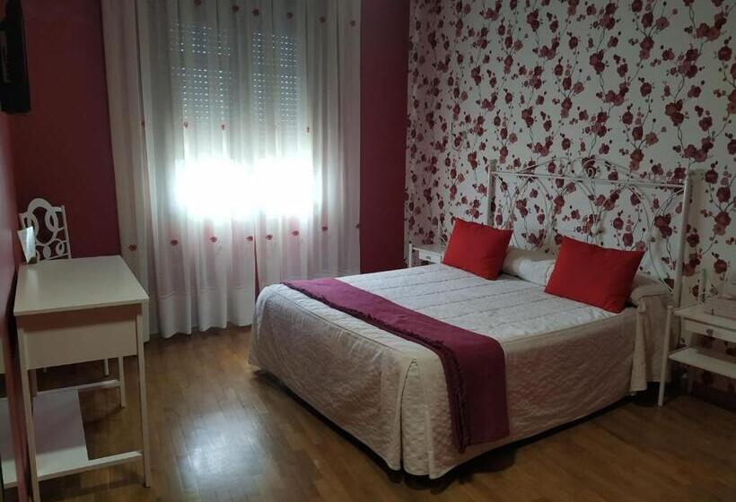 בית מלון כפרי Hostal Los Escudos