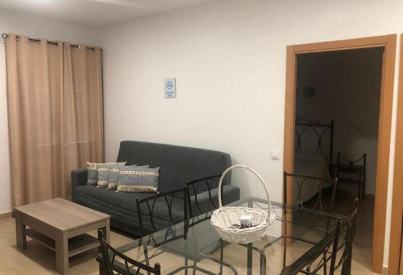 בית מלון כפרי Hostal Los Escudos