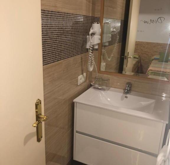 בית מלון כפרי Hostal Los Escudos