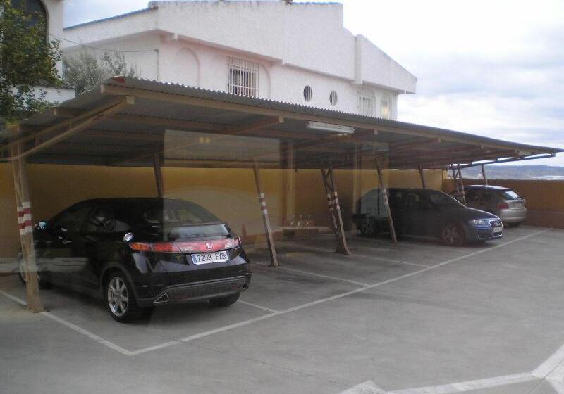 فندق Hostal Real