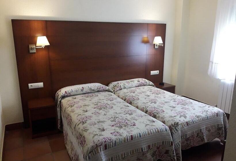 ホテル Hostal Restaurante Santa Cruz