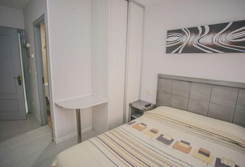 בית מלון כפרי Hostal Santa Barbara