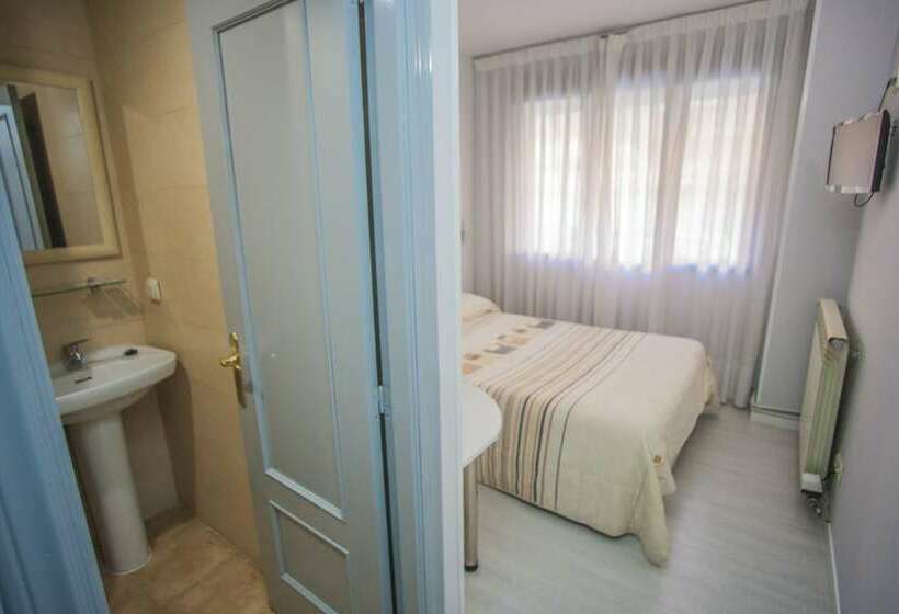 בית מלון כפרי Hostal Santa Barbara