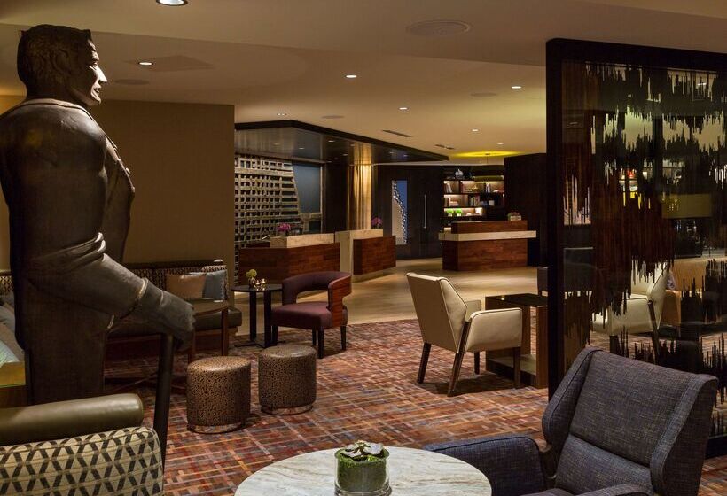 Отель Hyatt Centric Chicago Magnificent Mile
