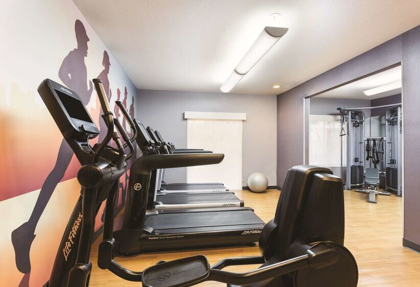 هتل Hyatt House San Diego Sorrento Mesa