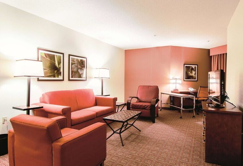 فندق La Quinta By Wyndham Bannockburn Deerfield