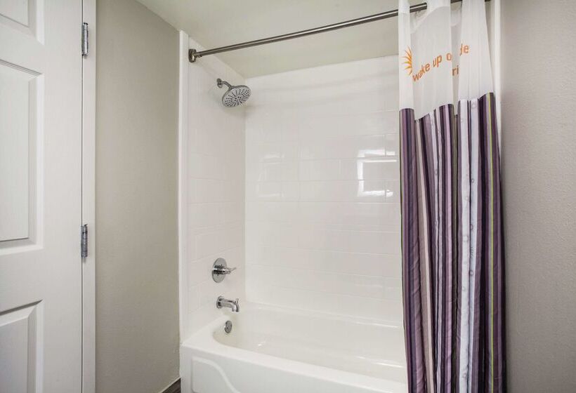 فندق La Quinta By Wyndham Clearwater South